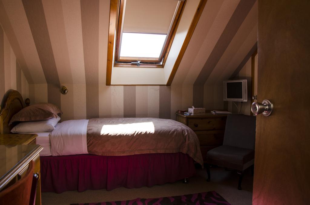 The Lodge Guest House เอลจิน ภายนอก รูปภาพ